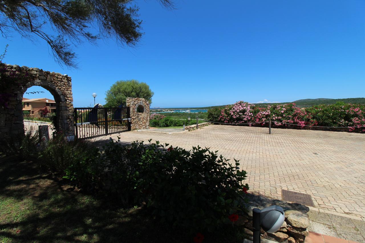Appartamenti Residence Vela Blu Golfo Aranci มาริเนลลา ภายนอก รูปภาพ